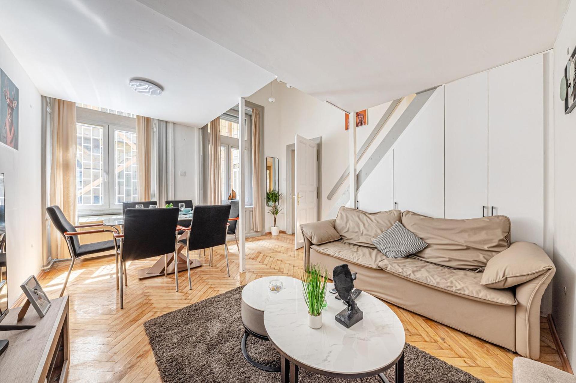 Westend Loft Chic 2br W Ac By Nyugati & M3 Metro Appartement *
