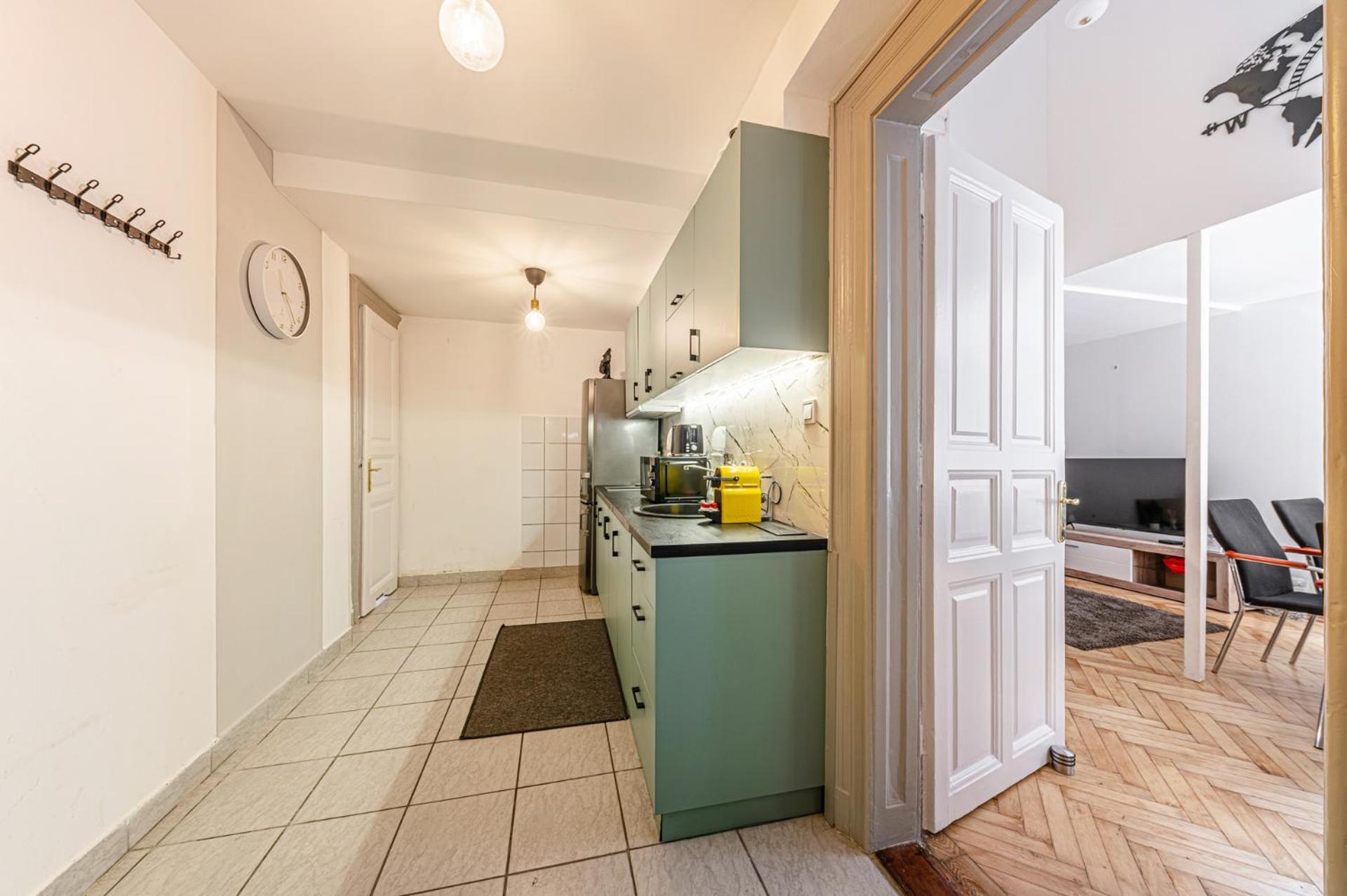 Westend Loft Chic 2br W Ac By Nyugati & M3 Metro * Boedapest
