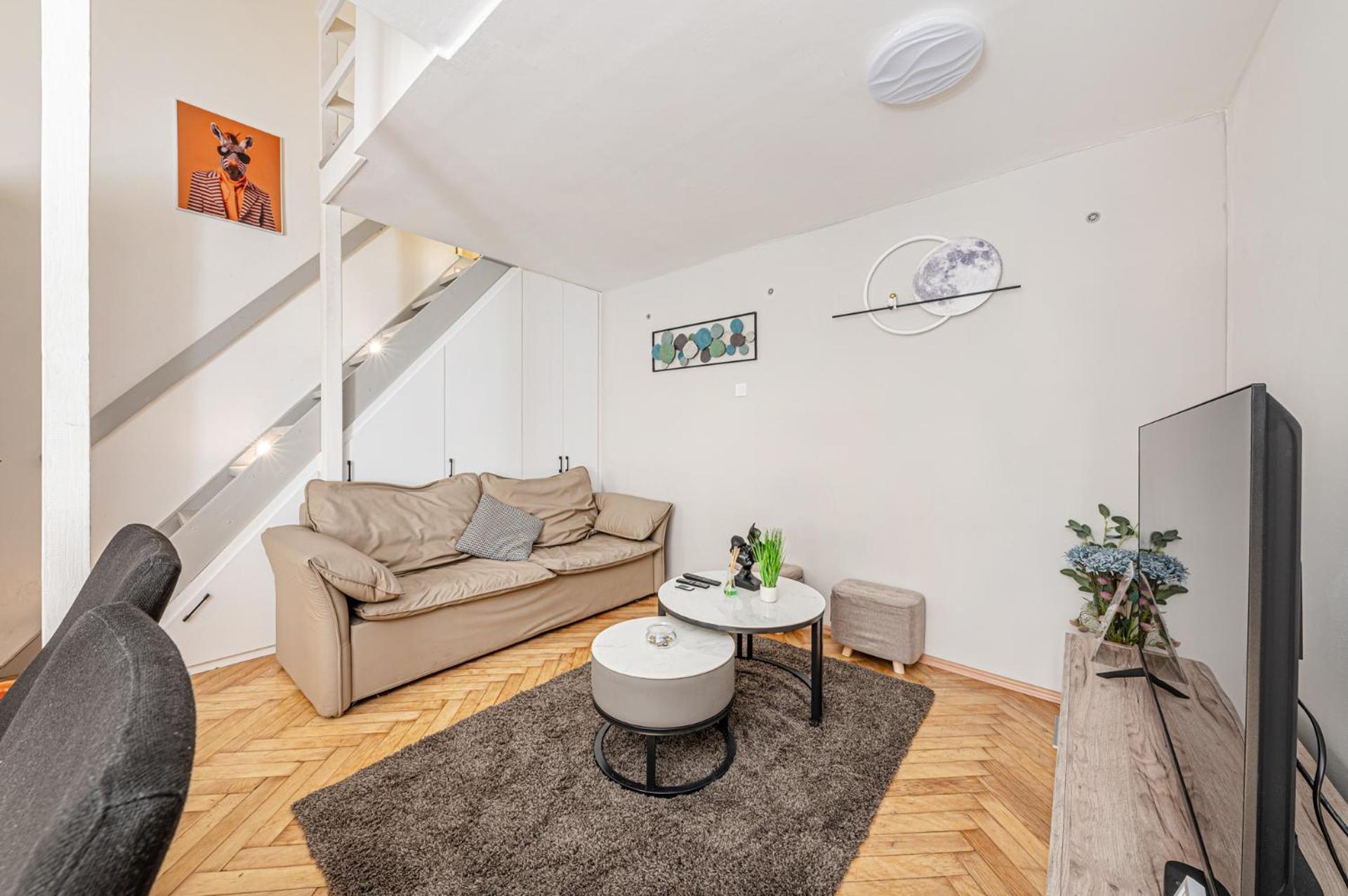 Westend Loft Chic 2br W Ac By Nyugati & M3 Metro Budapeszt