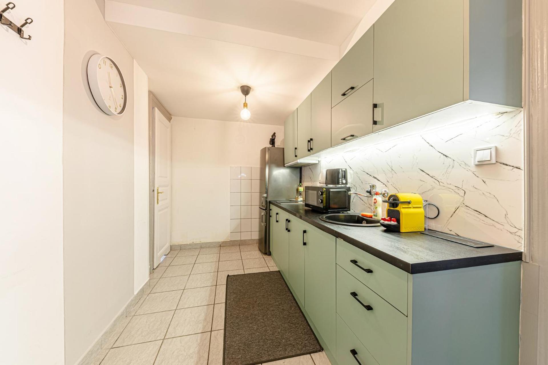 Westend Loft Chic 2br W Ac By Nyugati & M3 Metro * Boedapest