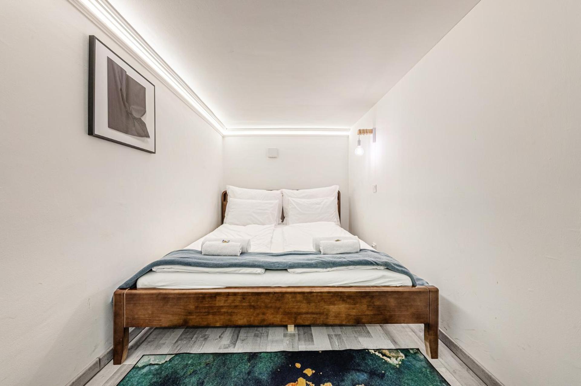 Westend Loft Chic 2br W Ac By Nyugati & M3 Metro * Budapeszt